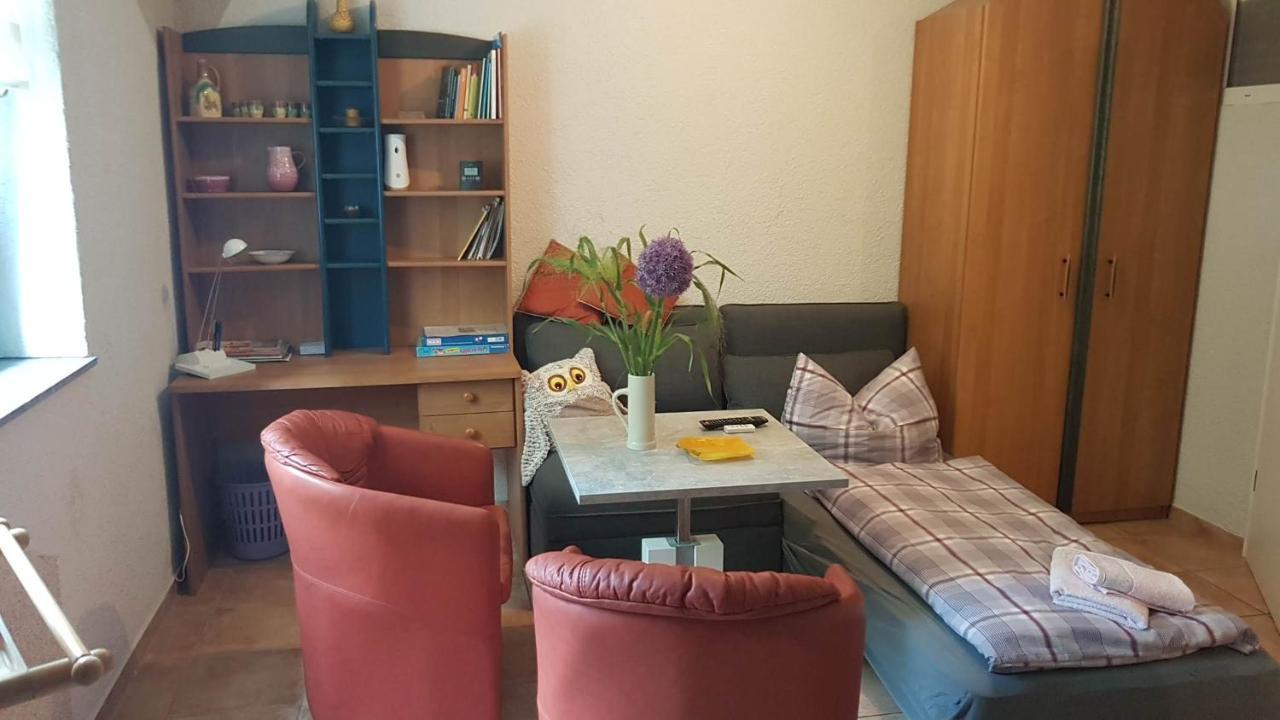Apartment Im Gruenen Mit Anbindung Ans Zentrum Erfurt Exterior photo